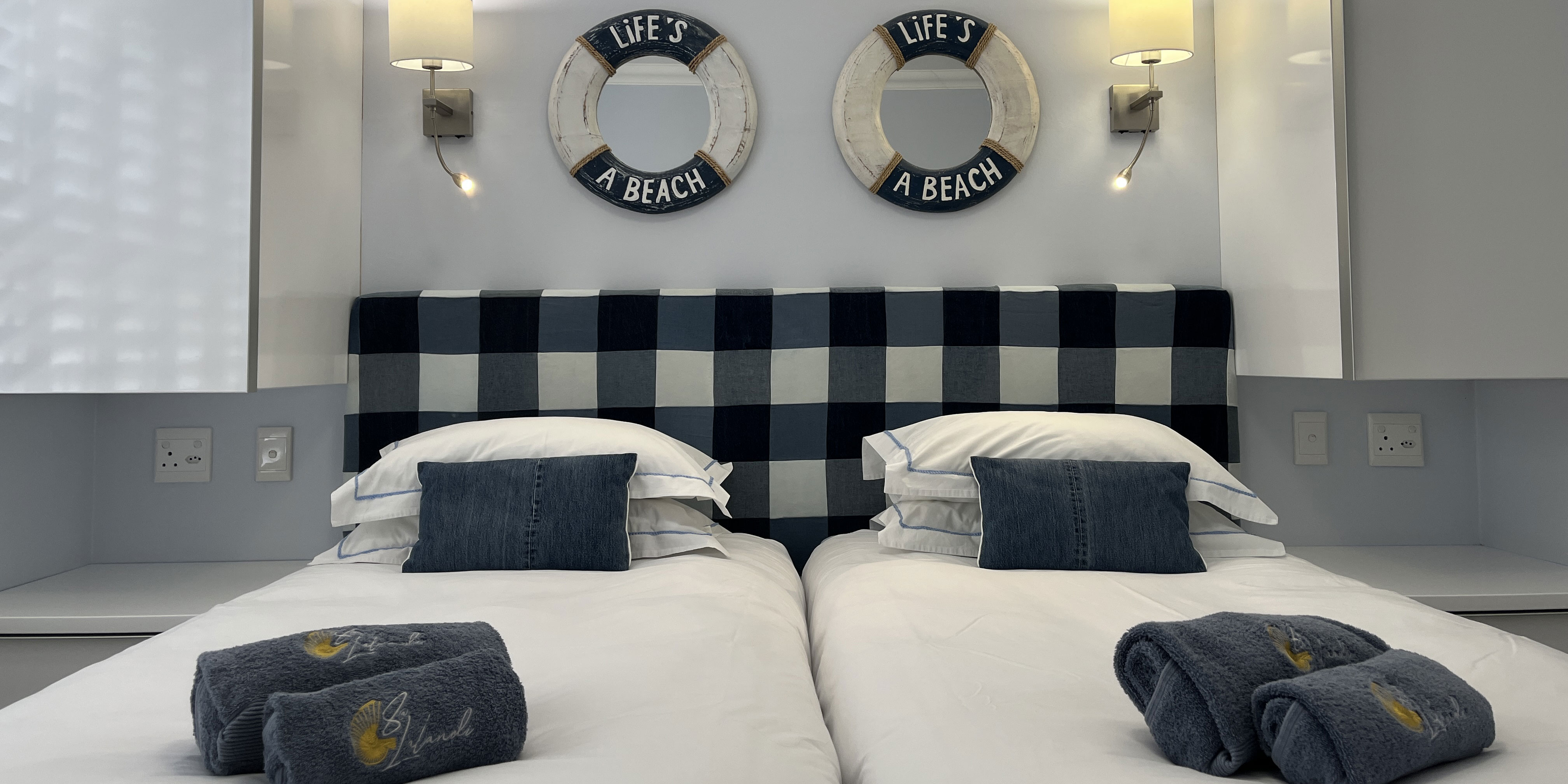Self Catering Beach Front Cottage, Langstrand